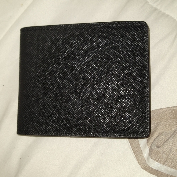 louis Vuitton Amerigo wallet. - Picture 5 of 5